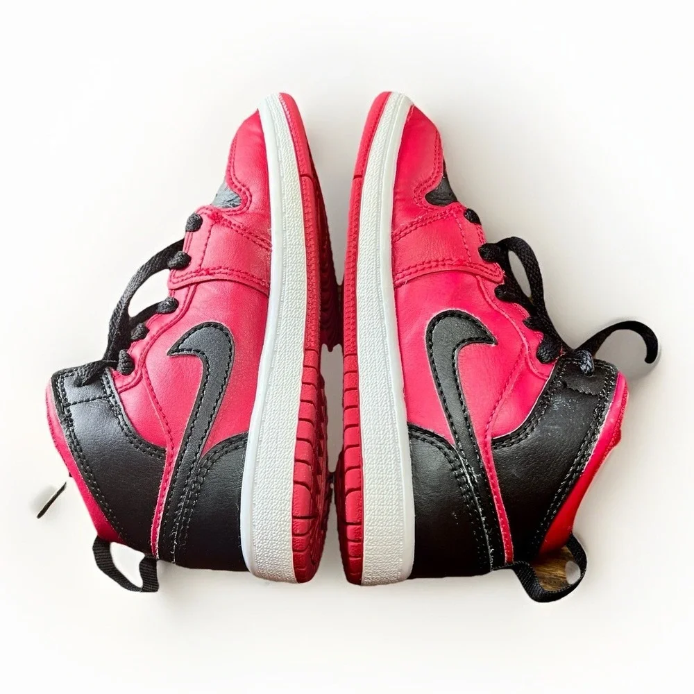 Nike Air Jordan 1 Mid Red Black Reverse Bred Kids Size 11C 640734-660 - Picture 6 of 9